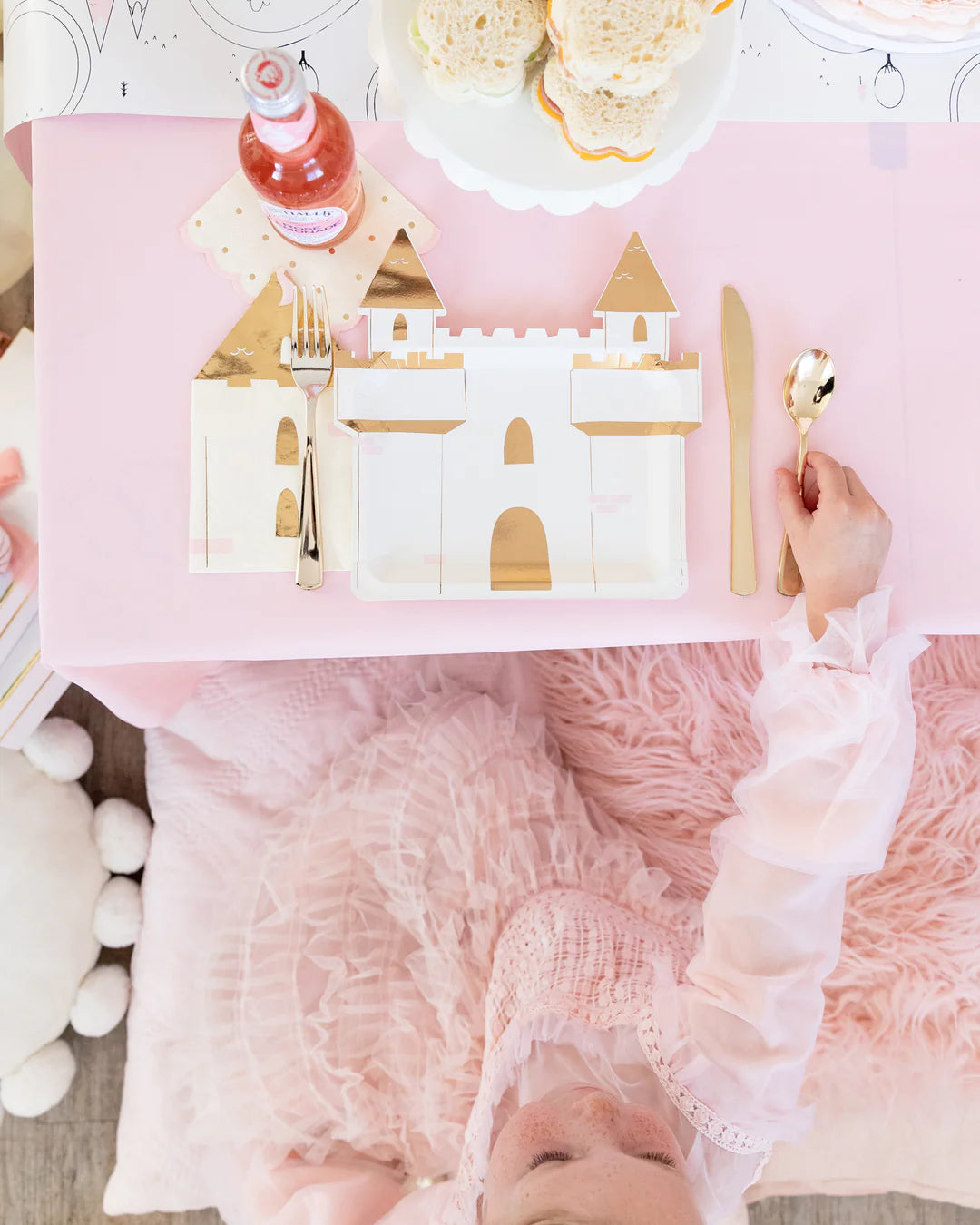PRINCESS CASTLE SHAPED GUEST NAPKIN