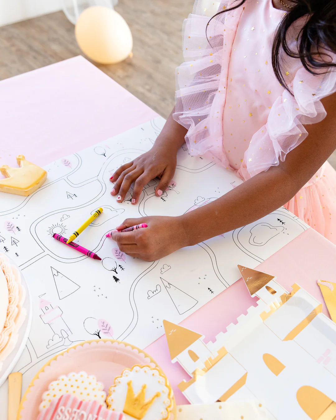 PRINCESS TABLE RUNNER
