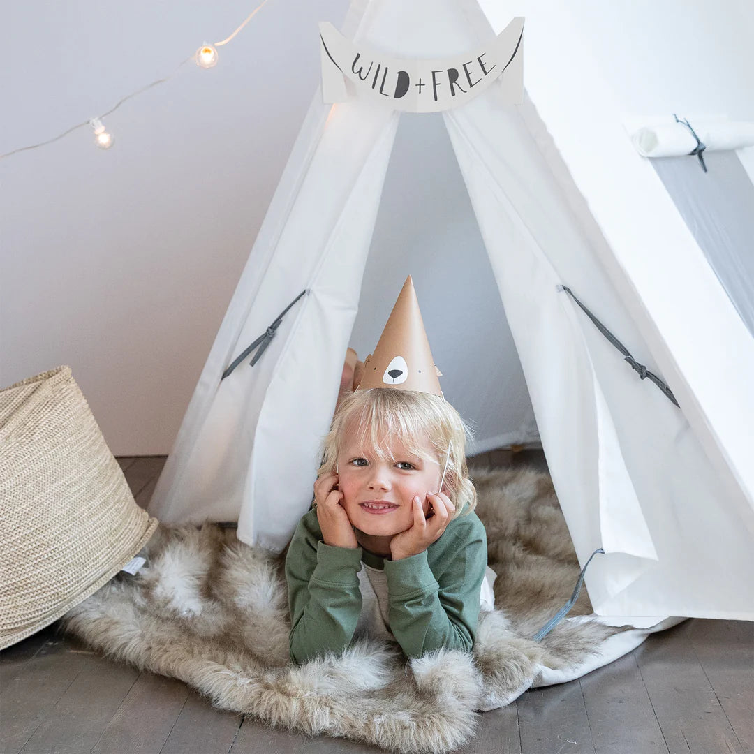 ADVENTURE BEAR PARTY HATS